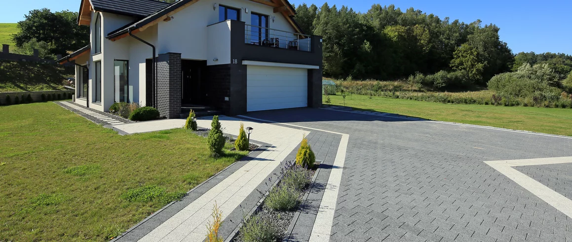 Realizacja produktu Kostka Brukowa Complex Polbruk Grafitowa-Płukana  