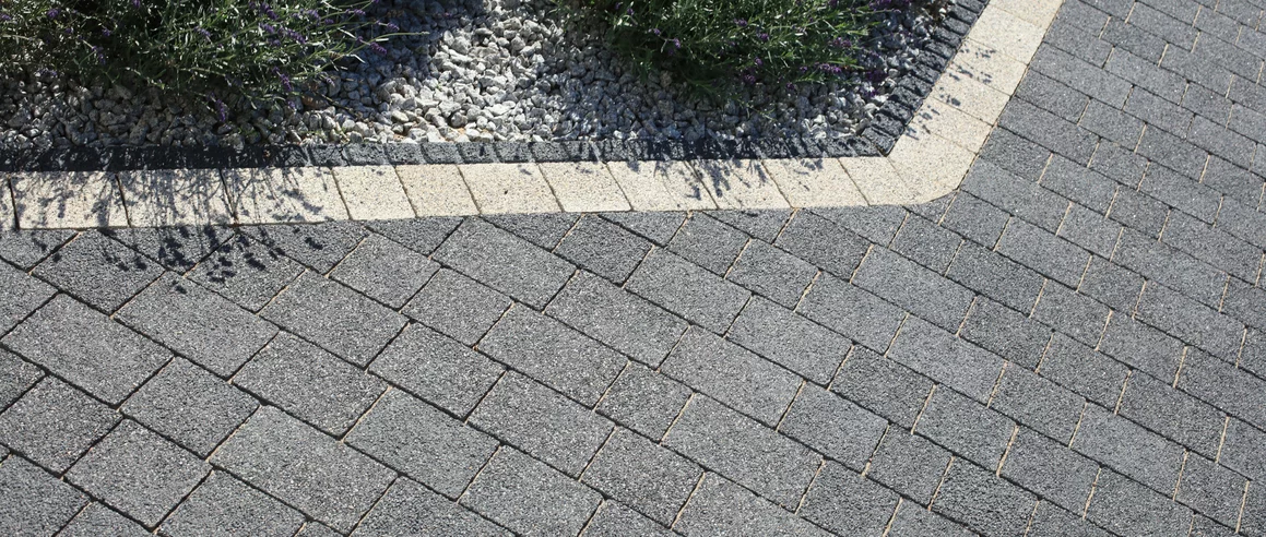Realizacja produktu Kostka Brukowa Trento Polbruk Grafitowa-Płukana  